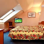 Logis Des Lacs Hotel