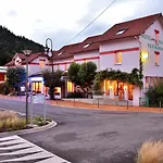 Szálloda Logis & Restaurant Des Lacs Celles-sur-Plaine