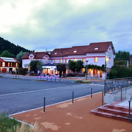 Logis & Restaurant Des Lacs