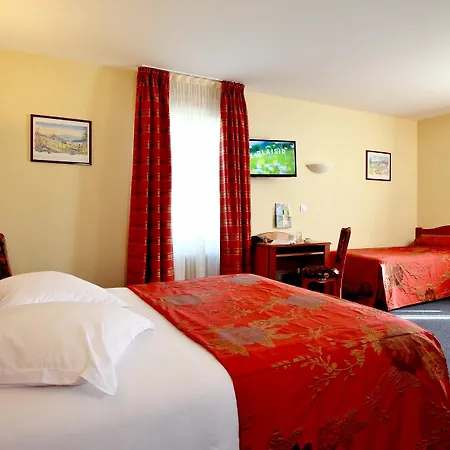Logis & Restaurant Des Lacs 3* Celles-sur-Plaine