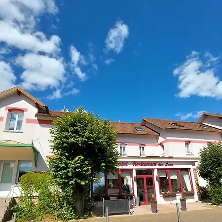 Hotel Logis & Restaurant Des Lacs Celles-sur-Plaine