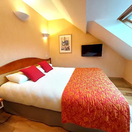 Hotel Logis & Restaurant Des Lacs