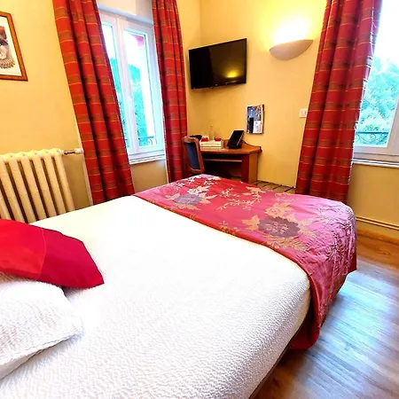 Hotel Logis & Restaurant Des Lacs