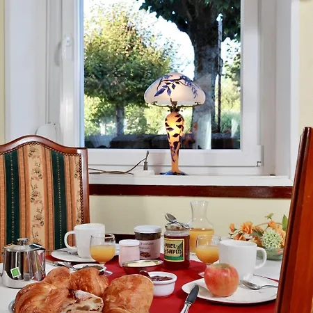 Logis & Restaurant Des Lacs 3*
