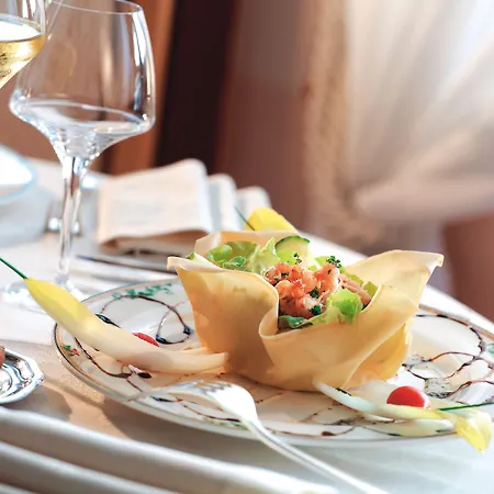 Logis & Restaurant Des Lacs