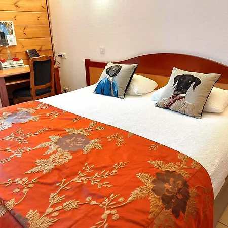 Hotel Logis & Restaurant Des Lacs