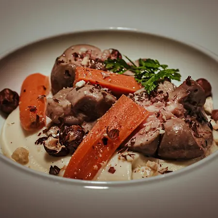 Logis Des Lacs Hotel 3*