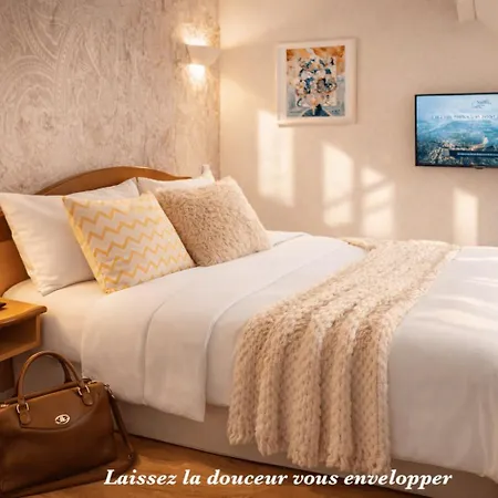Logis & Restaurant Des Lacs