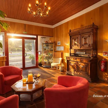 Logis & Restaurant Des Lacs Hotel