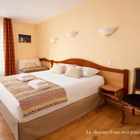 Logis & Restaurant Des Lacs Hotel Celles-sur-Plaine