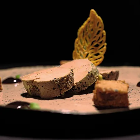 Hotel Logis & Restaurant Des Lacs
