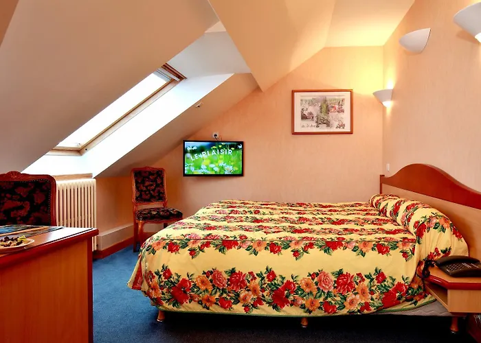 Logis Des Lacs Hotel