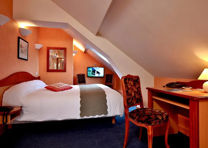 Logis Des Lacs Hotel Celles-sur-Plaine