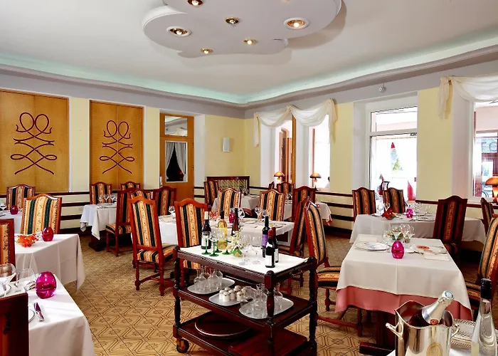 Logis & Restaurant Des Lacs 3*