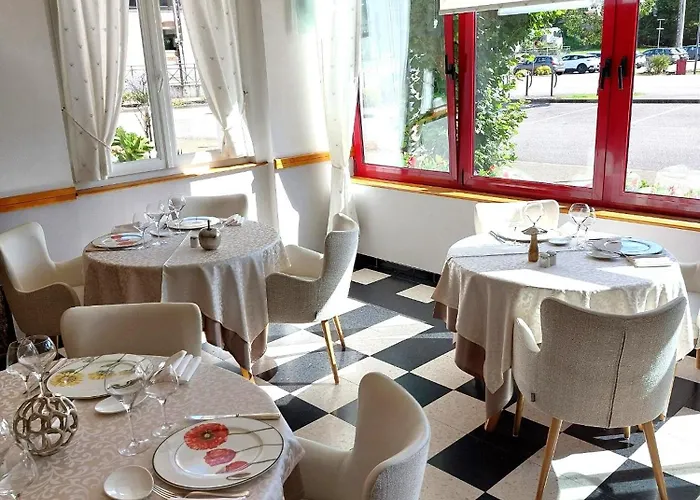 Logis & Restaurant Des Lacs 3* Celles-sur-Plaine