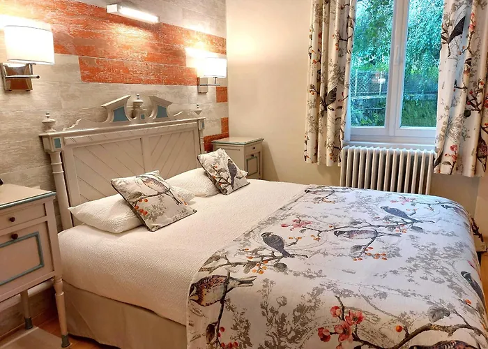 Hotel Logis Des Lacs