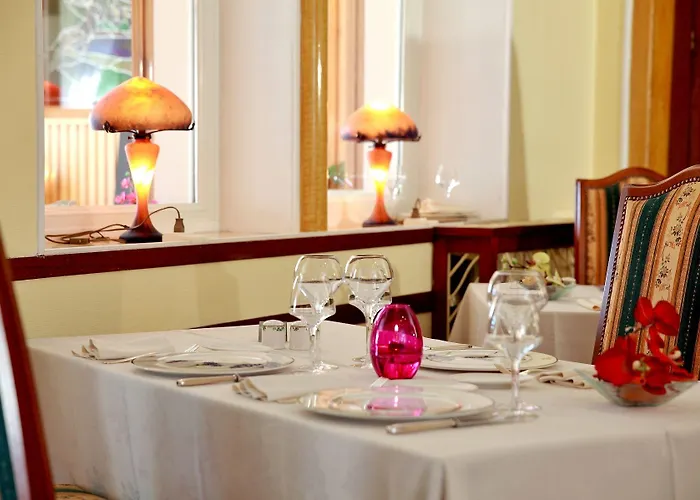 Logis Des Lacs Hotel Celles-sur-Plaine