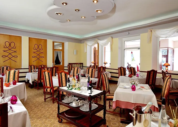 Logis & Restaurant Des Lacs 3* Celles-sur-Plaine