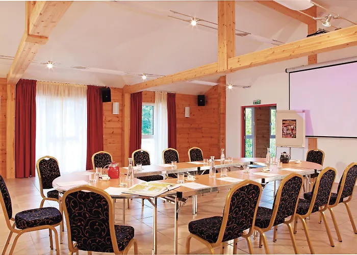 Logis & Restaurant Des Lacs 3*