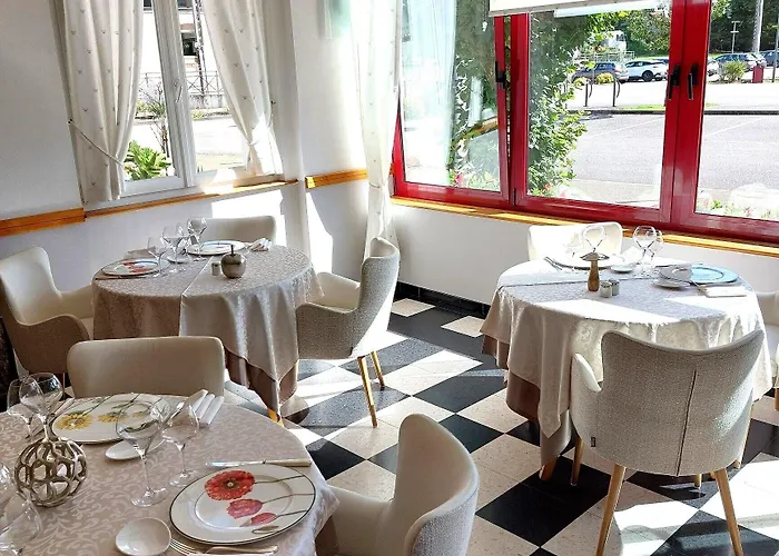 Logis & Restaurant Des Lacs