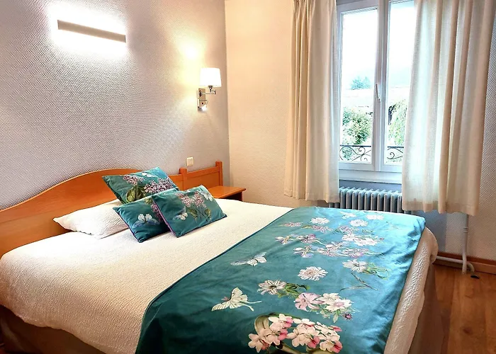 Logis & Restaurant Des Lacs