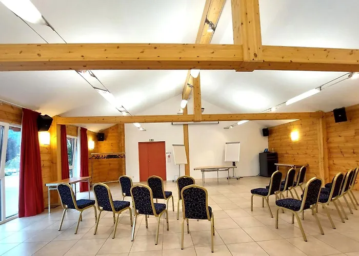 Hotel Logis Des Lacs