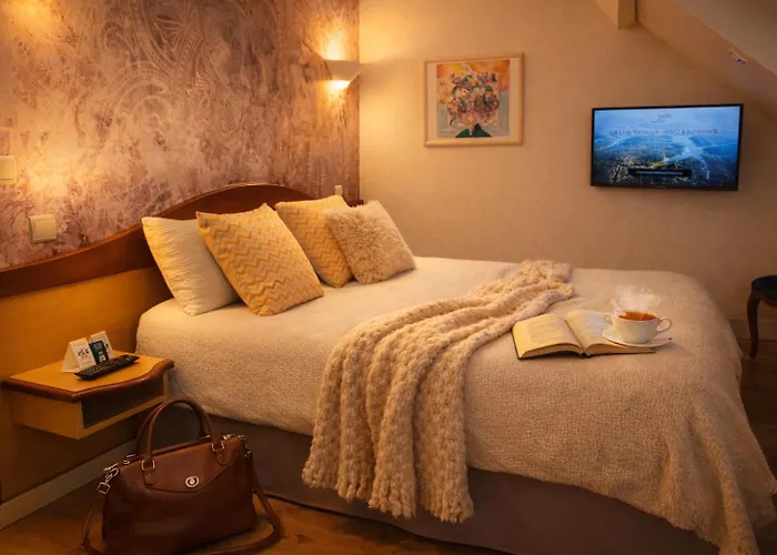 Szálloda Logis & Restaurant Des Lacs Celles-sur-Plaine