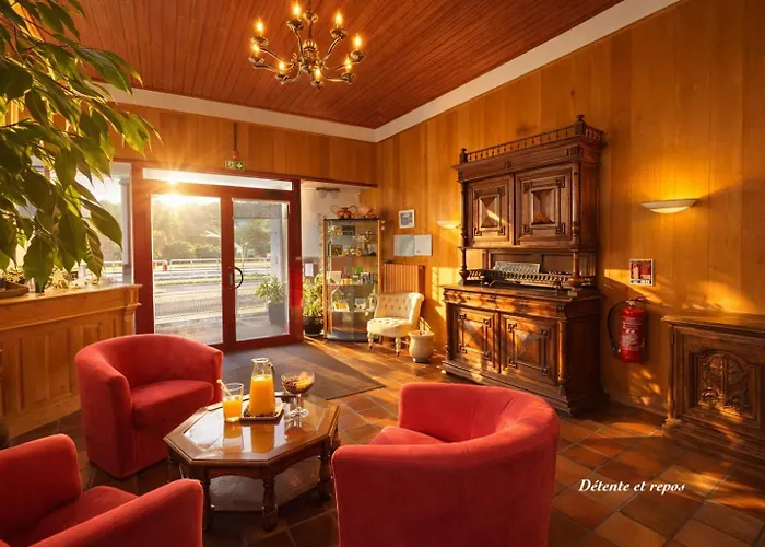 Logis & Restaurant Des Lacs Hotel